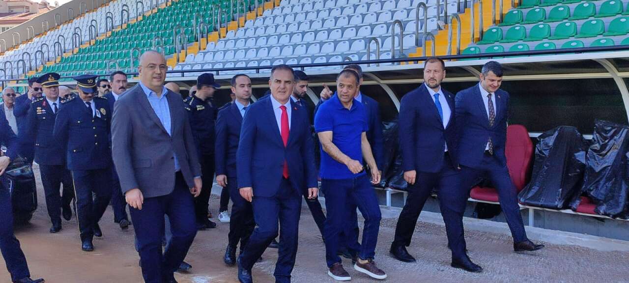 Muğla Valisi Dr. İdris Akbıyık: “Stadyum Pazar Günkü Maça Hazır” 2